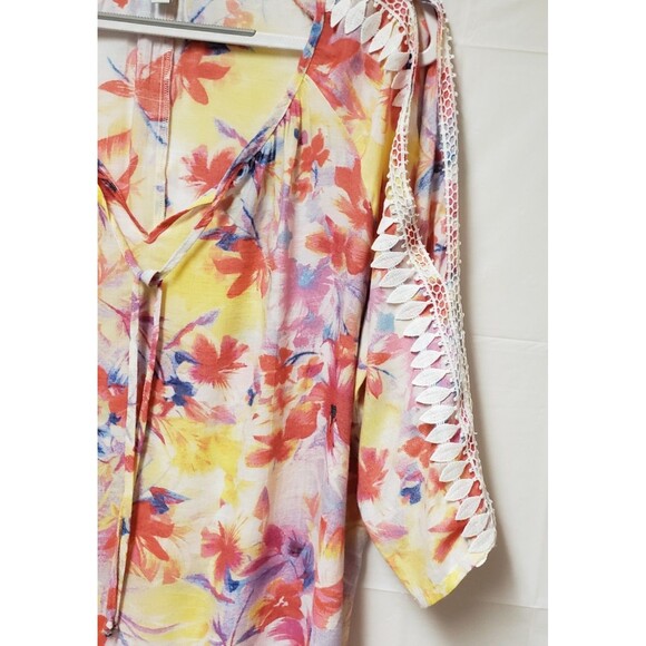 Studio Works Women’s 1X Blouse Multicolor Floral Cold Shoulder Embellished NWOT - Picture 4 of 11